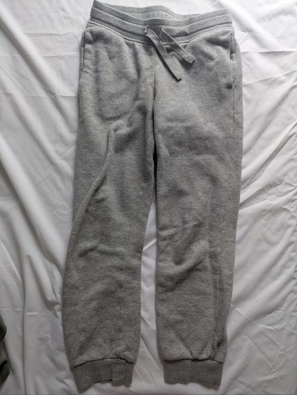 H&M Boy's Cozy Grey Drawstring Sweatpants Size 7